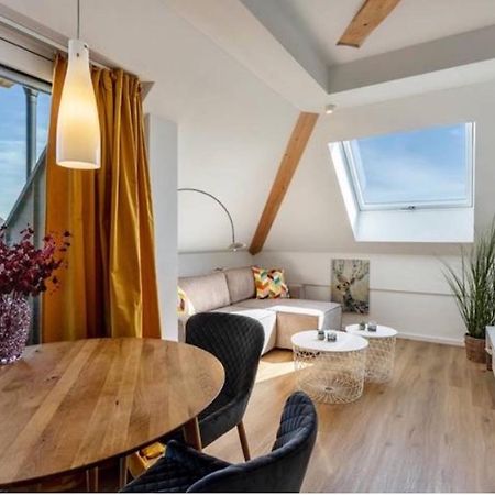 Terralpin Apartments - Charmante Dg Wohnung Mit Balkon Bruckmühl Exteriér fotografie
